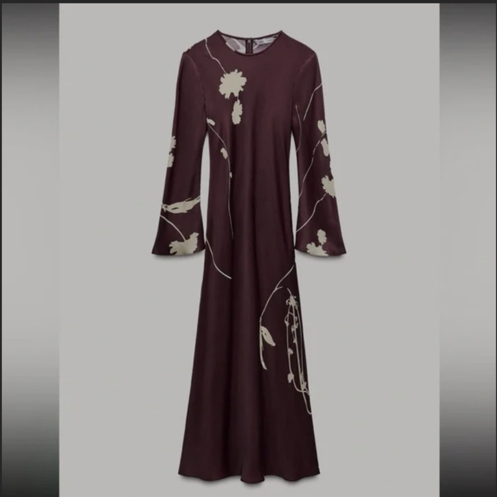 Dress - Picture 2 of 4
